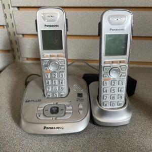 Panasonic KX-TG4031 DECT 6.0 Plus Cordless Phone 2 Handsets Answering Machine